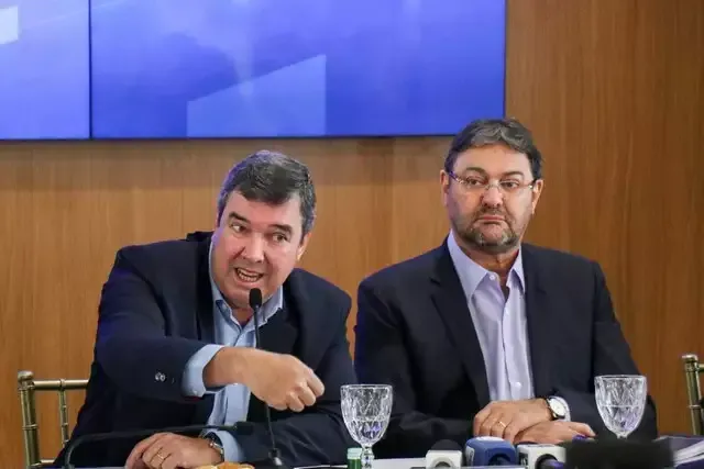 Imagem de compartilhamento para o artigo Governador Eduardo Riedel projeta crescimento de até 7% para Mato Grosso do Sul em 2025 da MS Todo dia